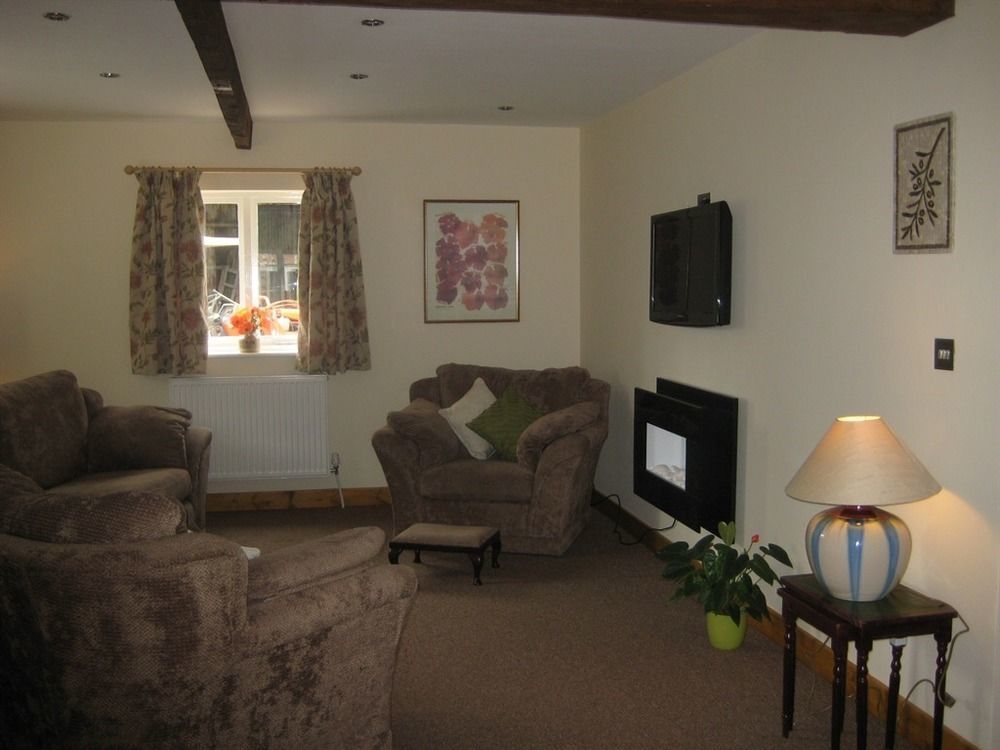 Martin Lane Farm Holiday Cottages 버스코프 외부 사진